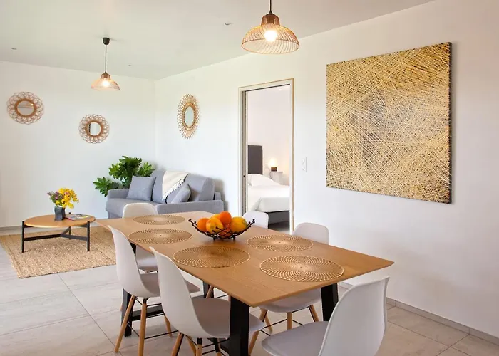 Tramontana Au Calme à 7 Min Des Plages Piscine Partagée Chauffée Bbq Appartement Calenzana